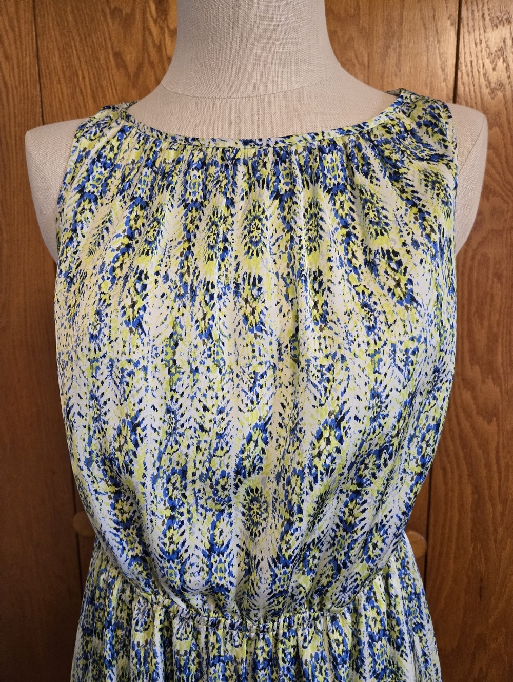 THE LIMITED Sleeveless Blue and Yellow Printed Summer Dress. Size Medium.
